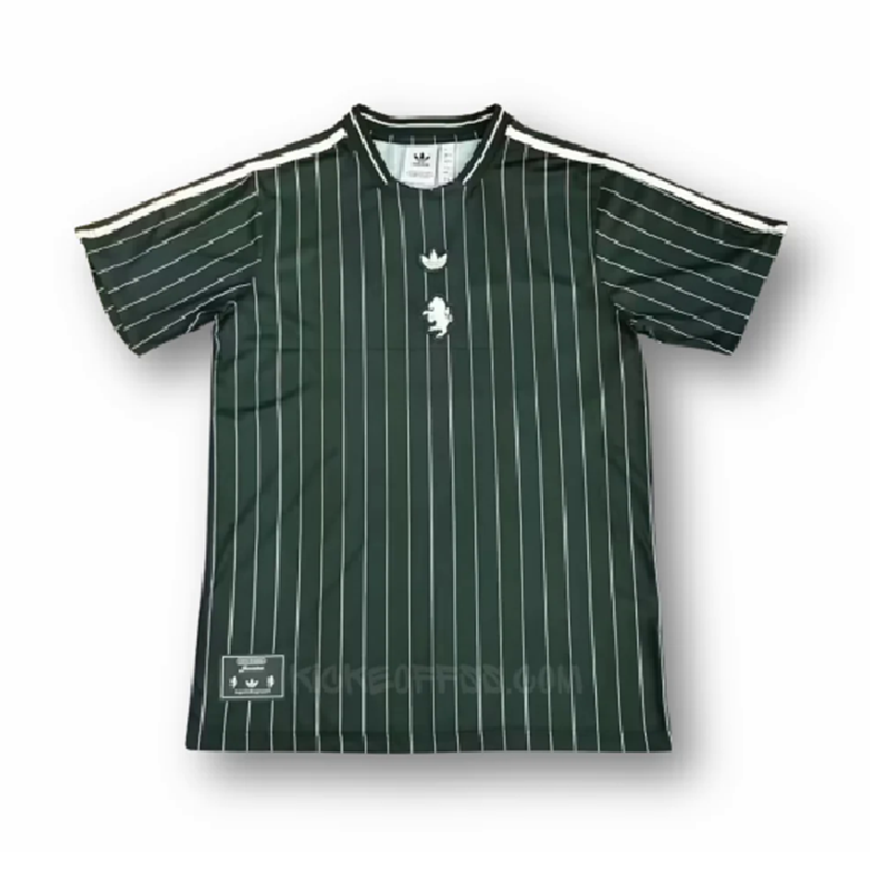Magliette a maniche Juventus Uomo 2025 2026 TBB8.111